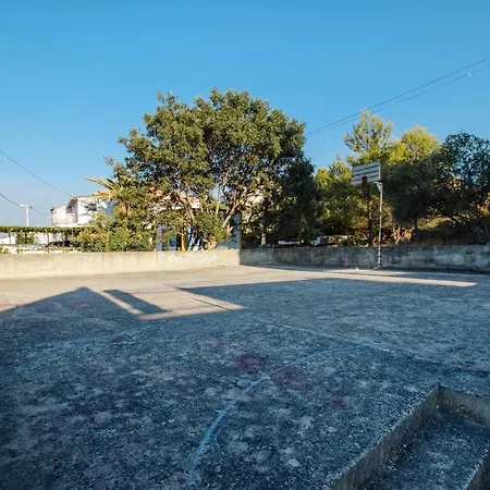 Arbanija 1122b * Τρογκίρ