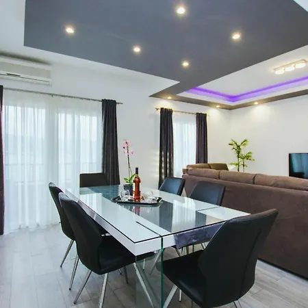 Arbanija 1122b Apartment Trogir